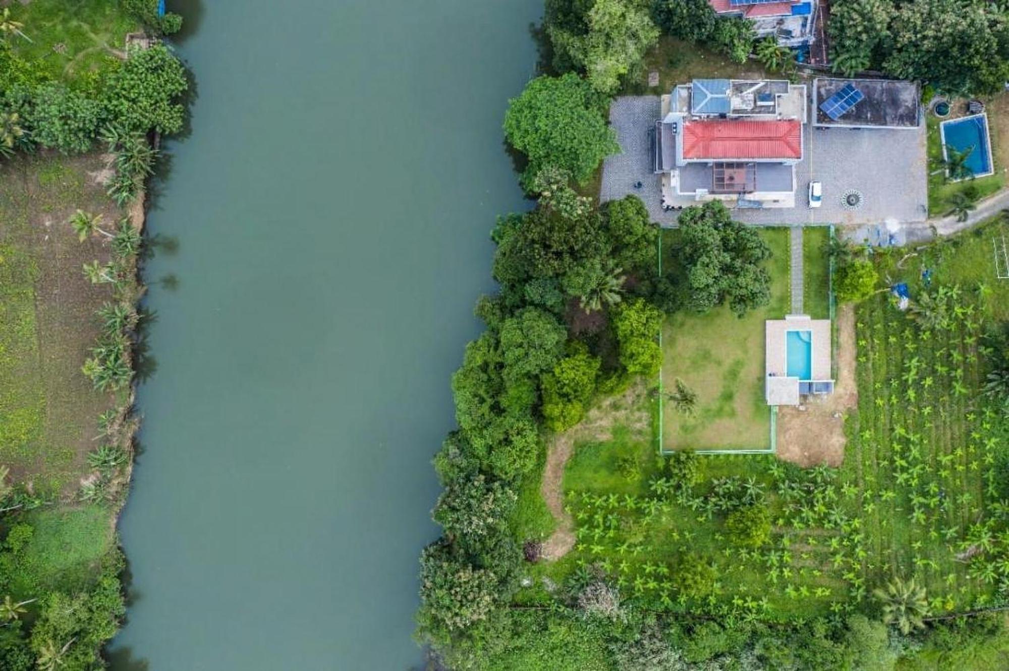 Nadhiyoram River Retreat Kochi Esterno foto