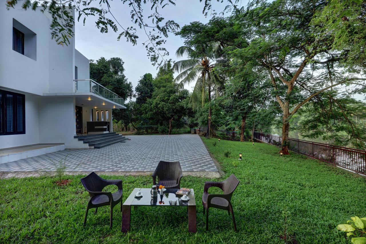 Nadhiyoram River Retreat Kochi Esterno foto