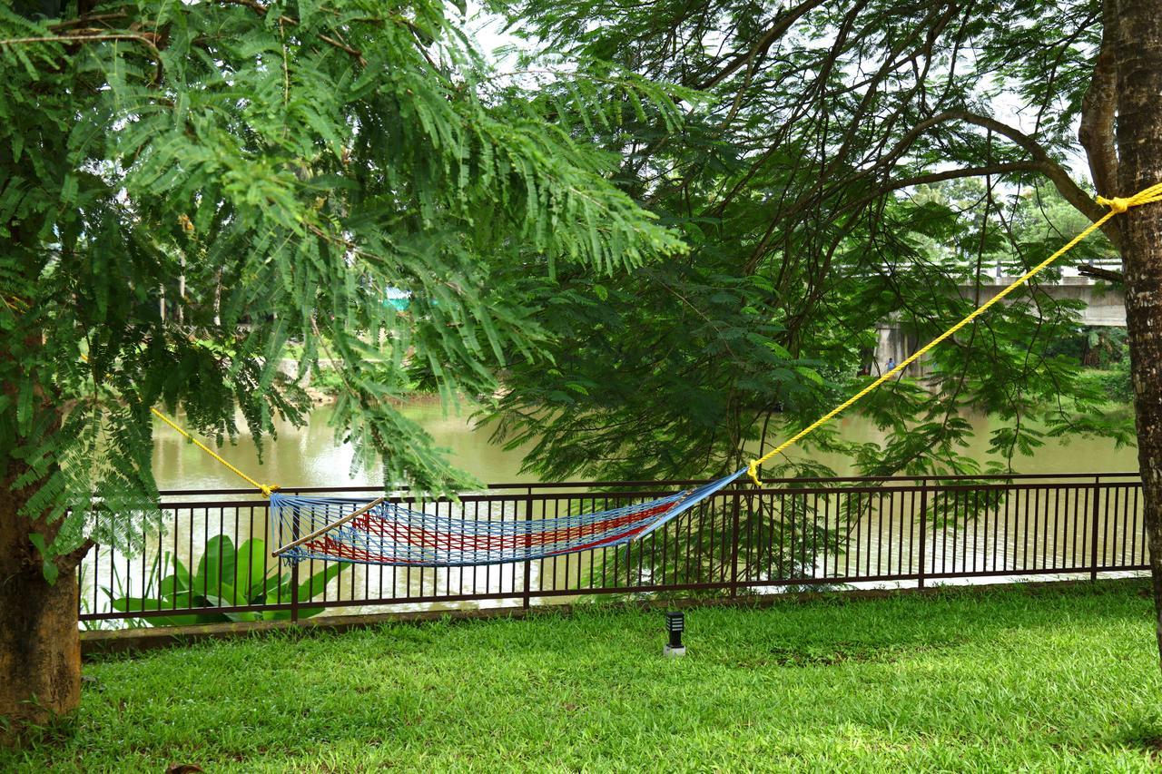 Nadhiyoram River Retreat Kochi Esterno foto