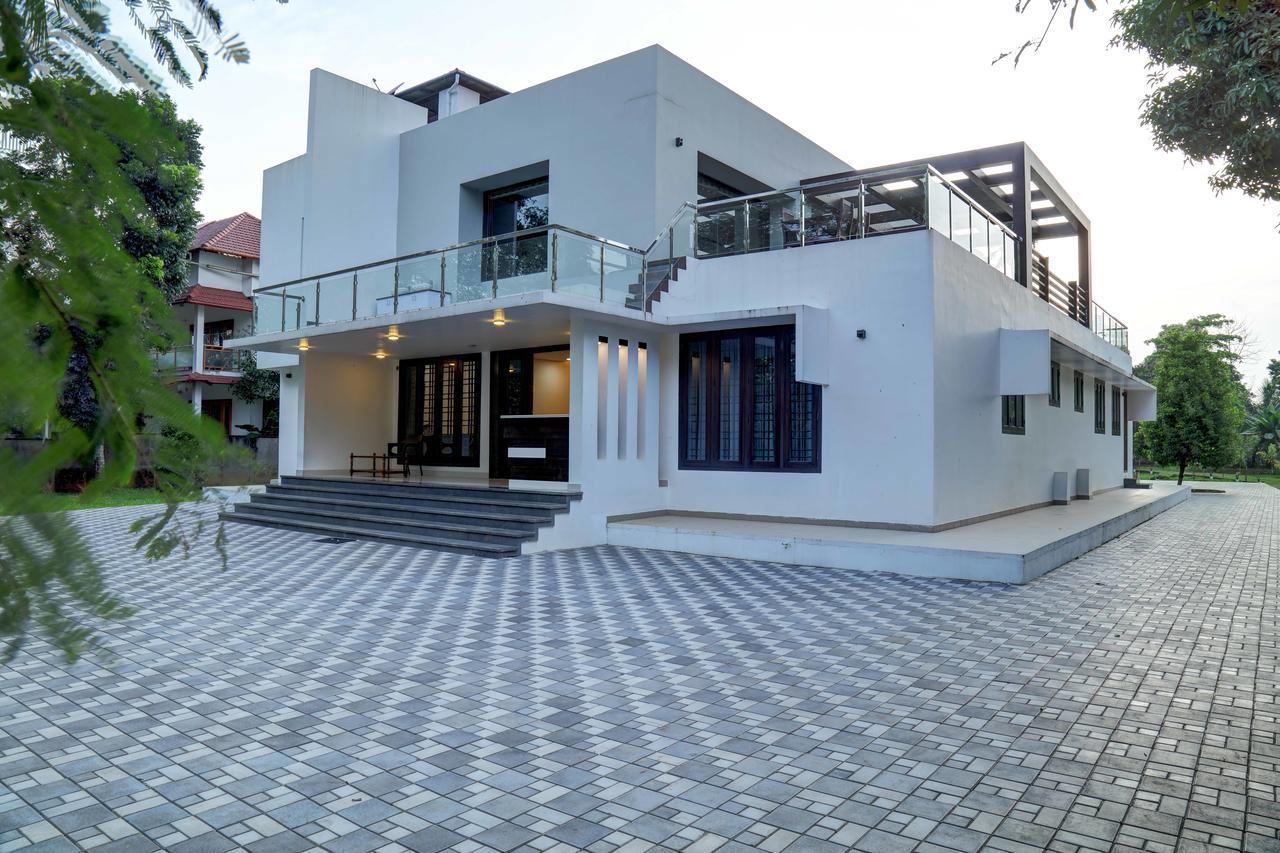 Nadhiyoram River Retreat Kochi Esterno foto