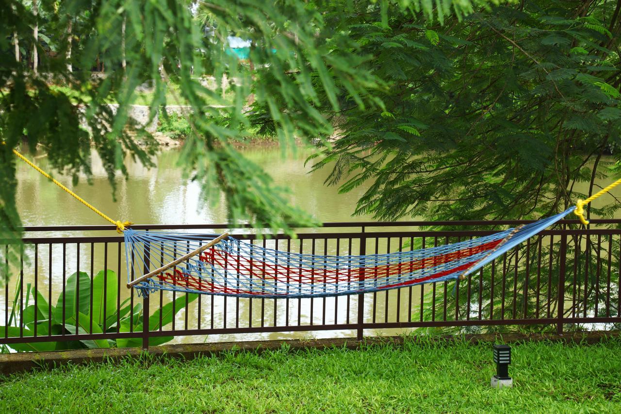 Nadhiyoram River Retreat Kochi Esterno foto